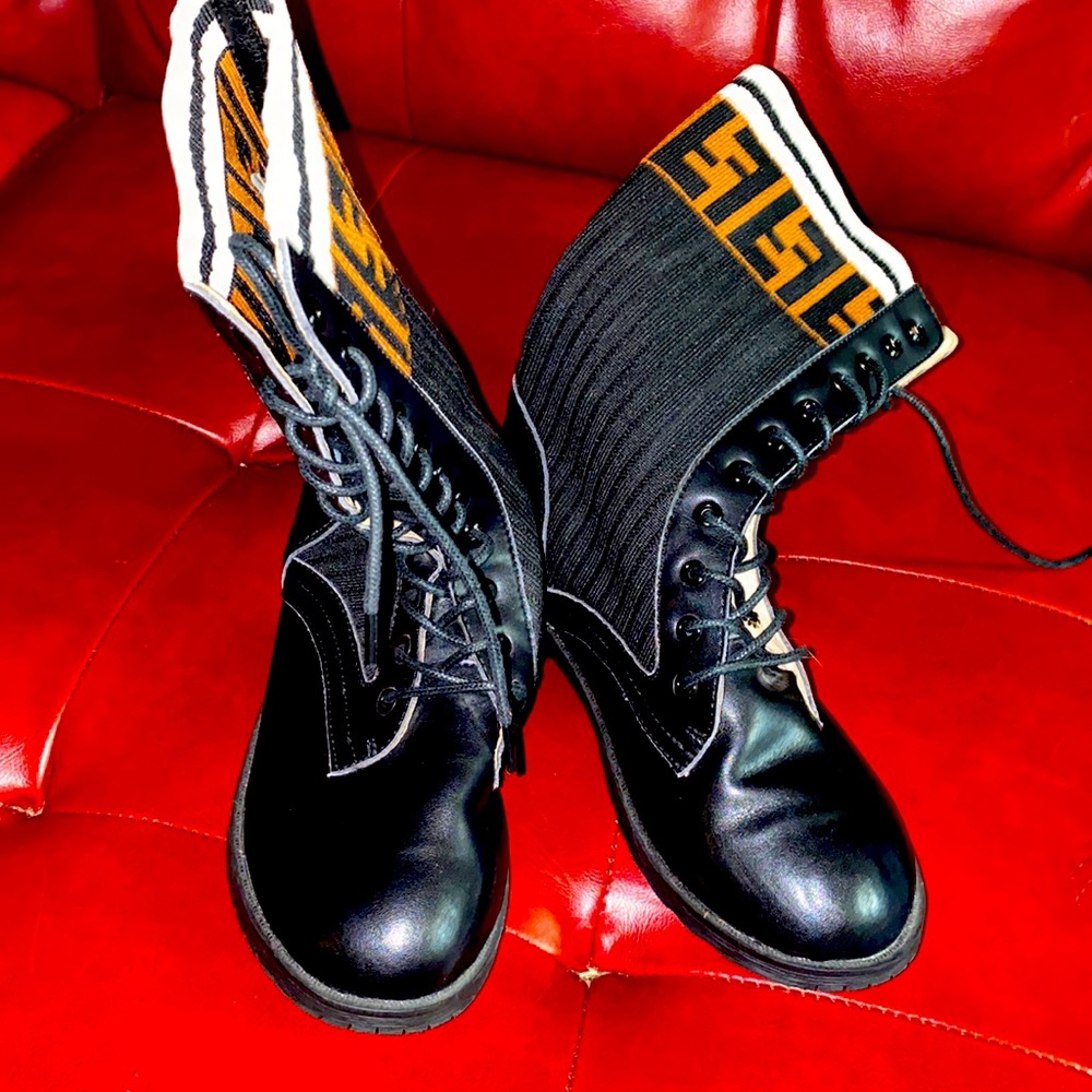 Black printed booties